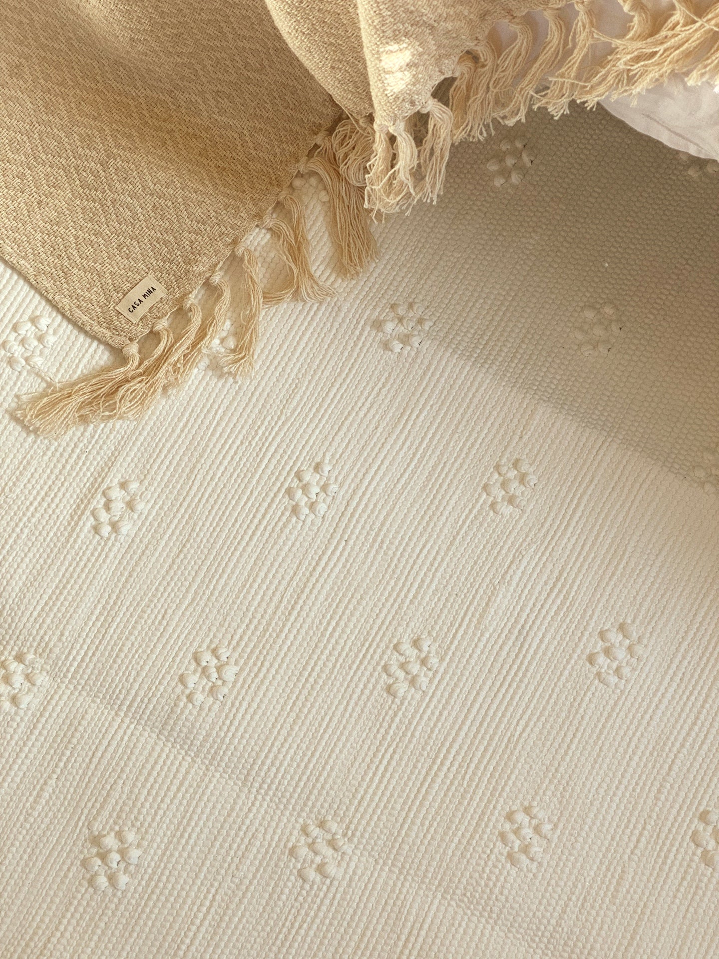 Grand Tapis écru, Marguerite 200*150