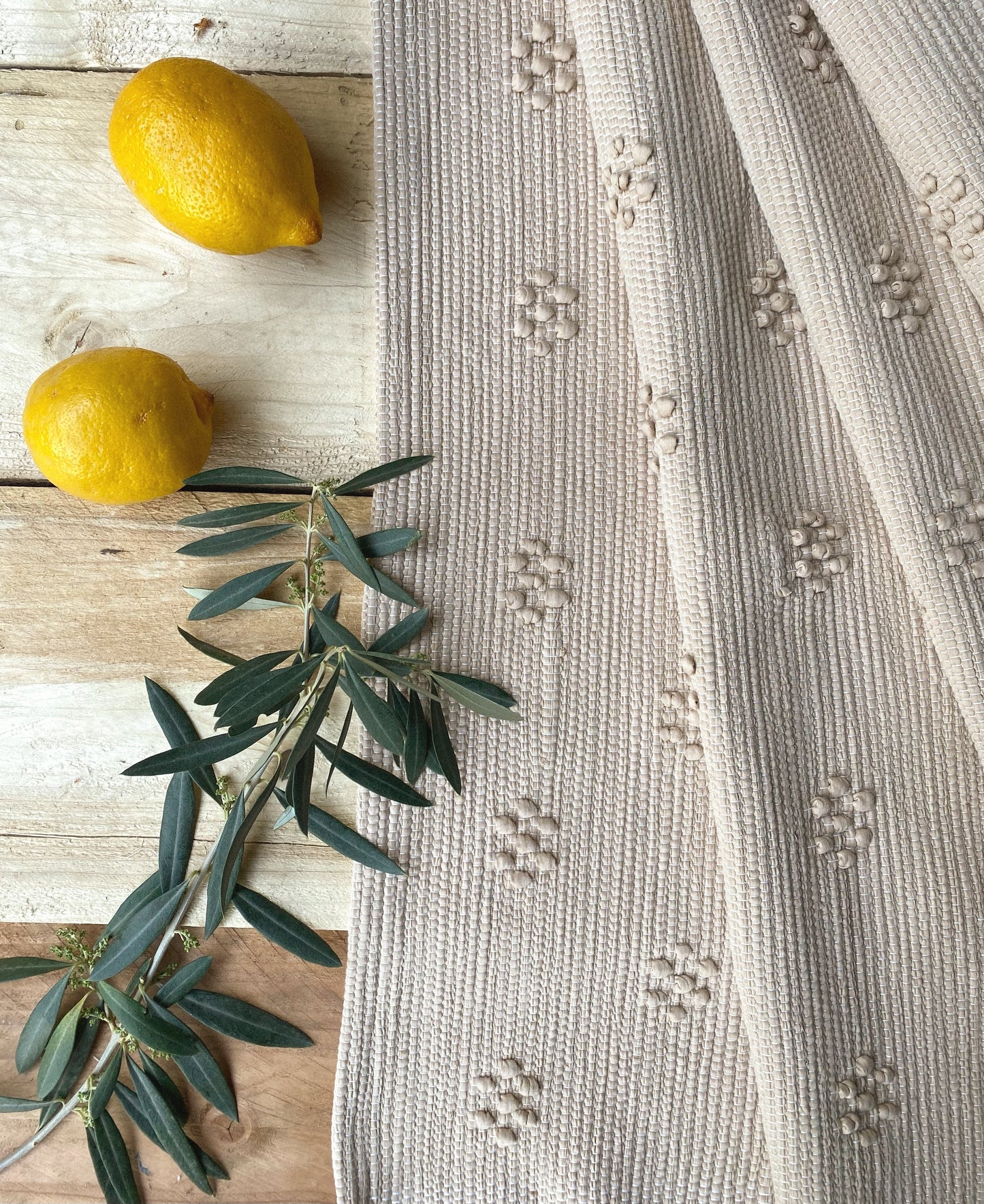 Moyen Tapis caramel doux, Marguerite 130*70