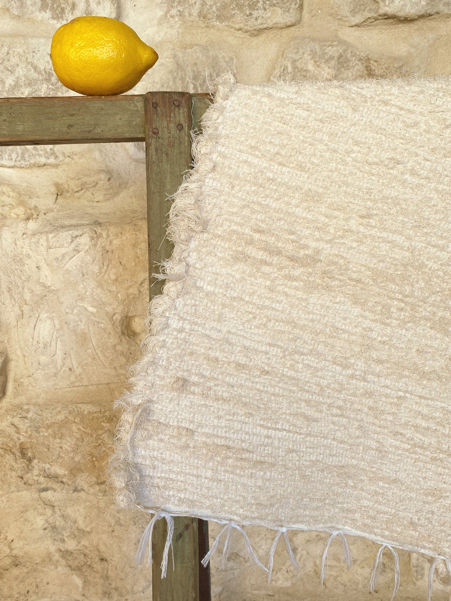 Grand tapis en coton beige, Moumoute