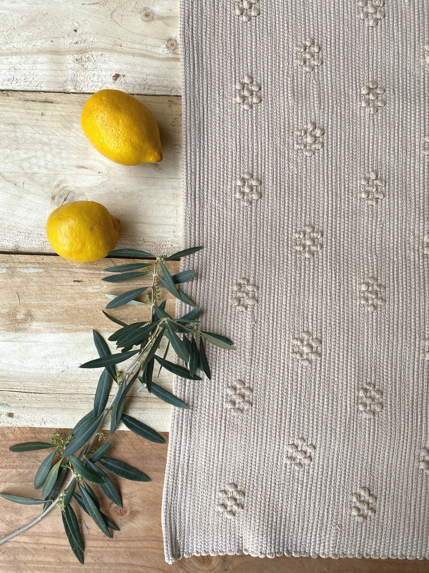 Moyen Tapis caramel doux, Marguerite 130*70