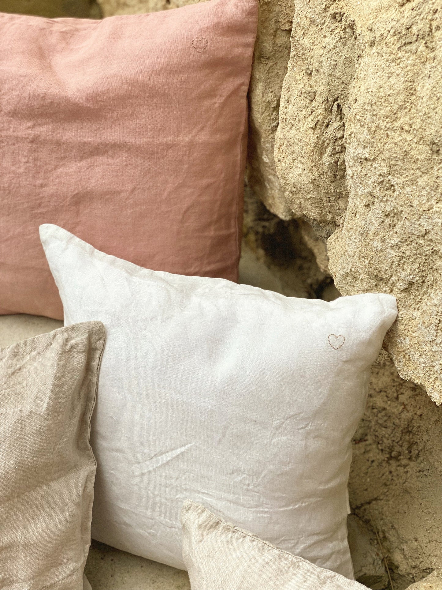 Coussin vieux rose, Amor